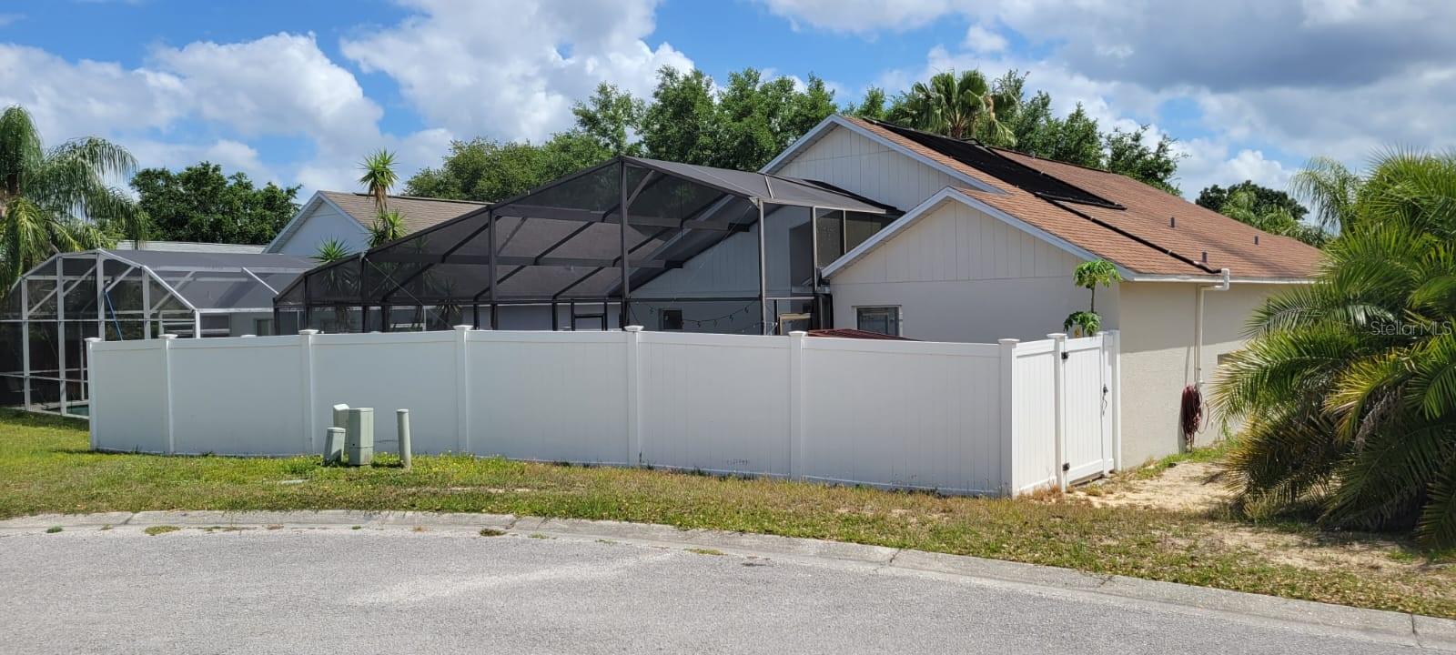 DAVENPORT LAKES PH 05 - Residential Lease