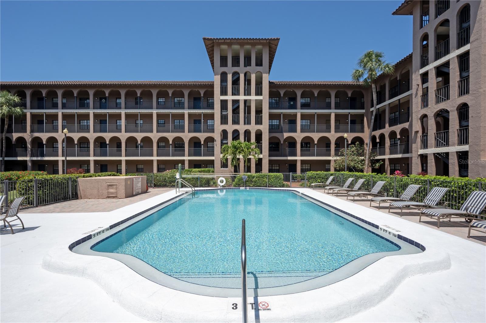 GOLFVIEW I CONDO - Residential