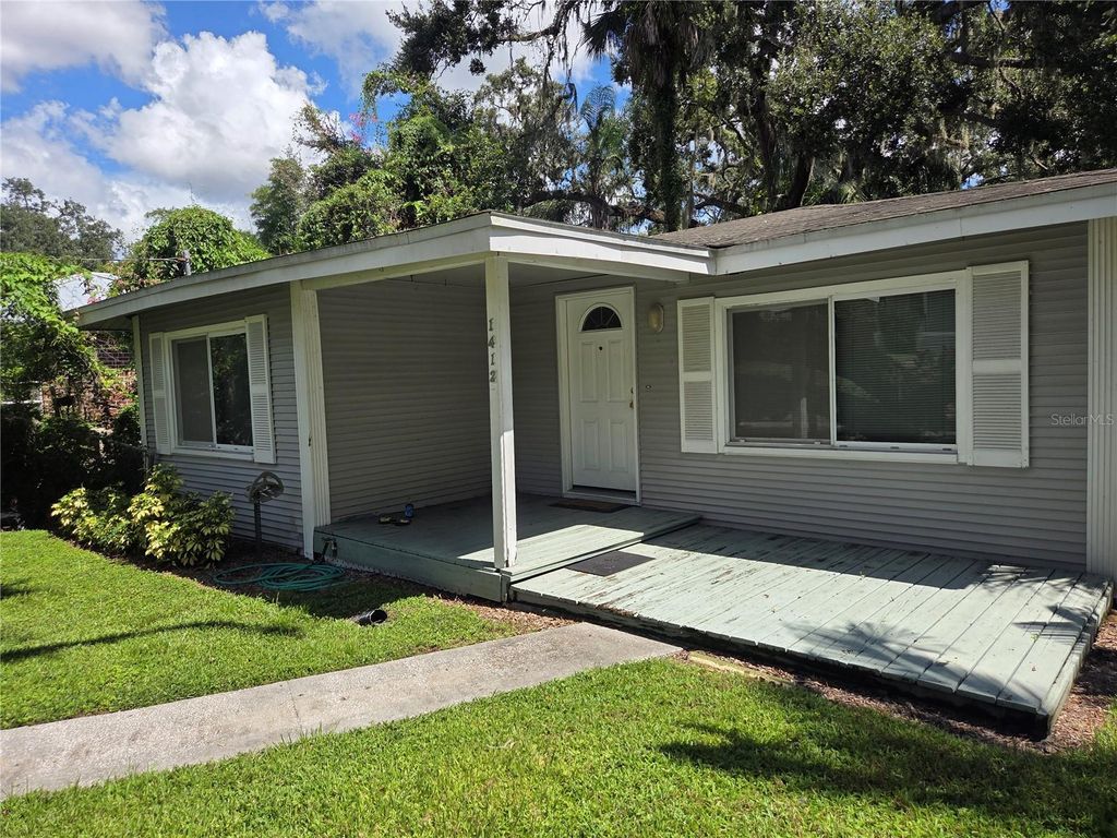 Photo of 1412 Hilton Place, Tampa, FL 33604 (MLS # TB8439151)