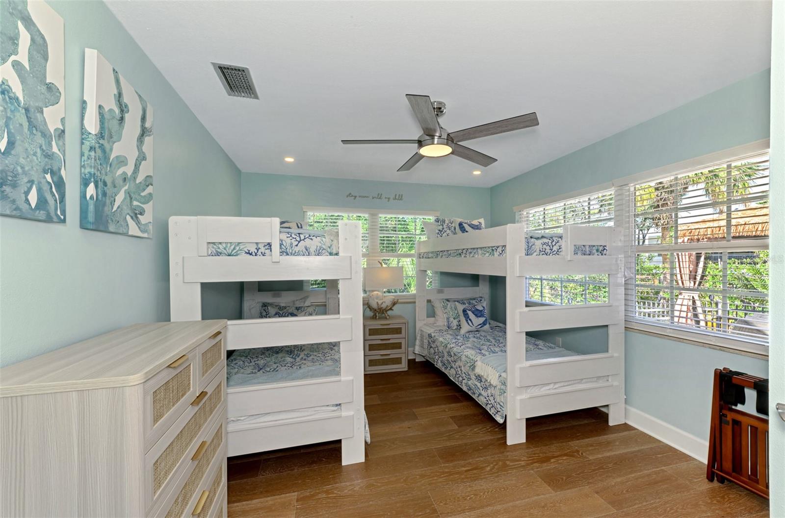 PARADISE ISLAND - Residential Lease