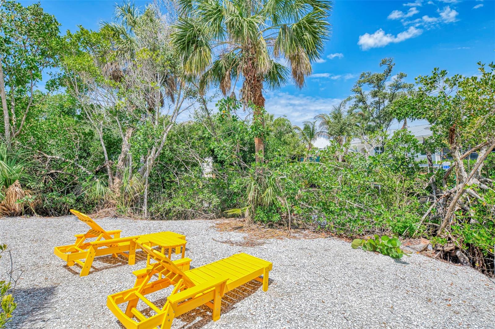 PARADISE ISLAND - Residential Lease