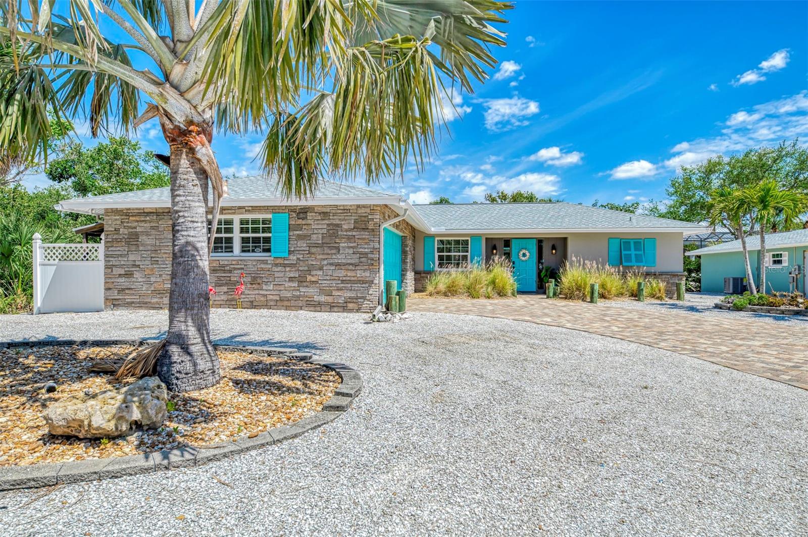 PARADISE ISLAND - Residential Lease