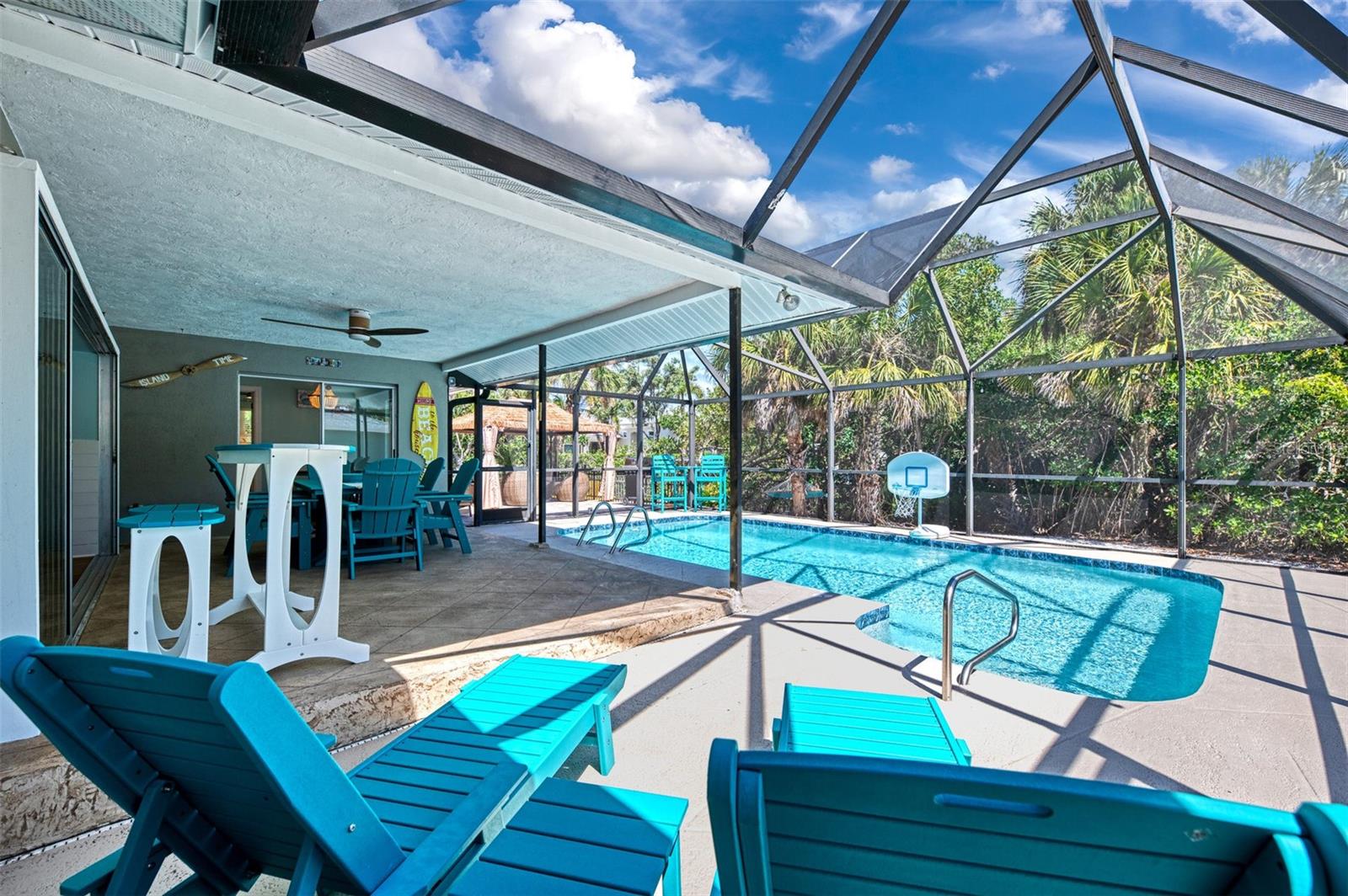 PARADISE ISLAND - Residential Lease