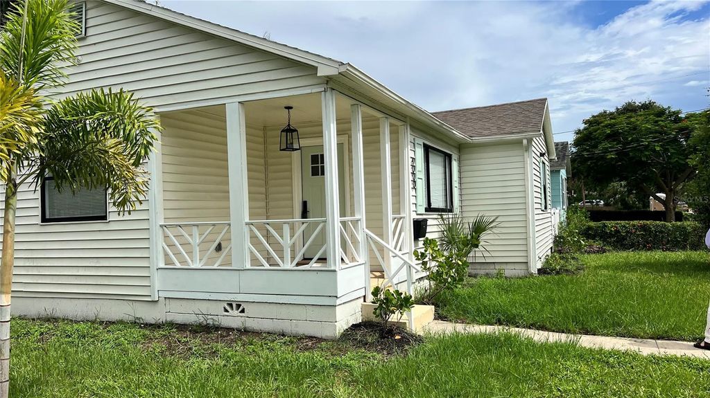 Photo of 4000 Grove Street S, St Petersburg, FL 33705 (MLS # TB8406194)