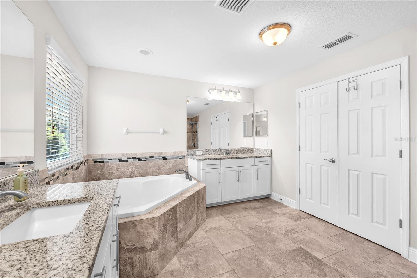 SOUTH COVE SUB PH 4 - Residential