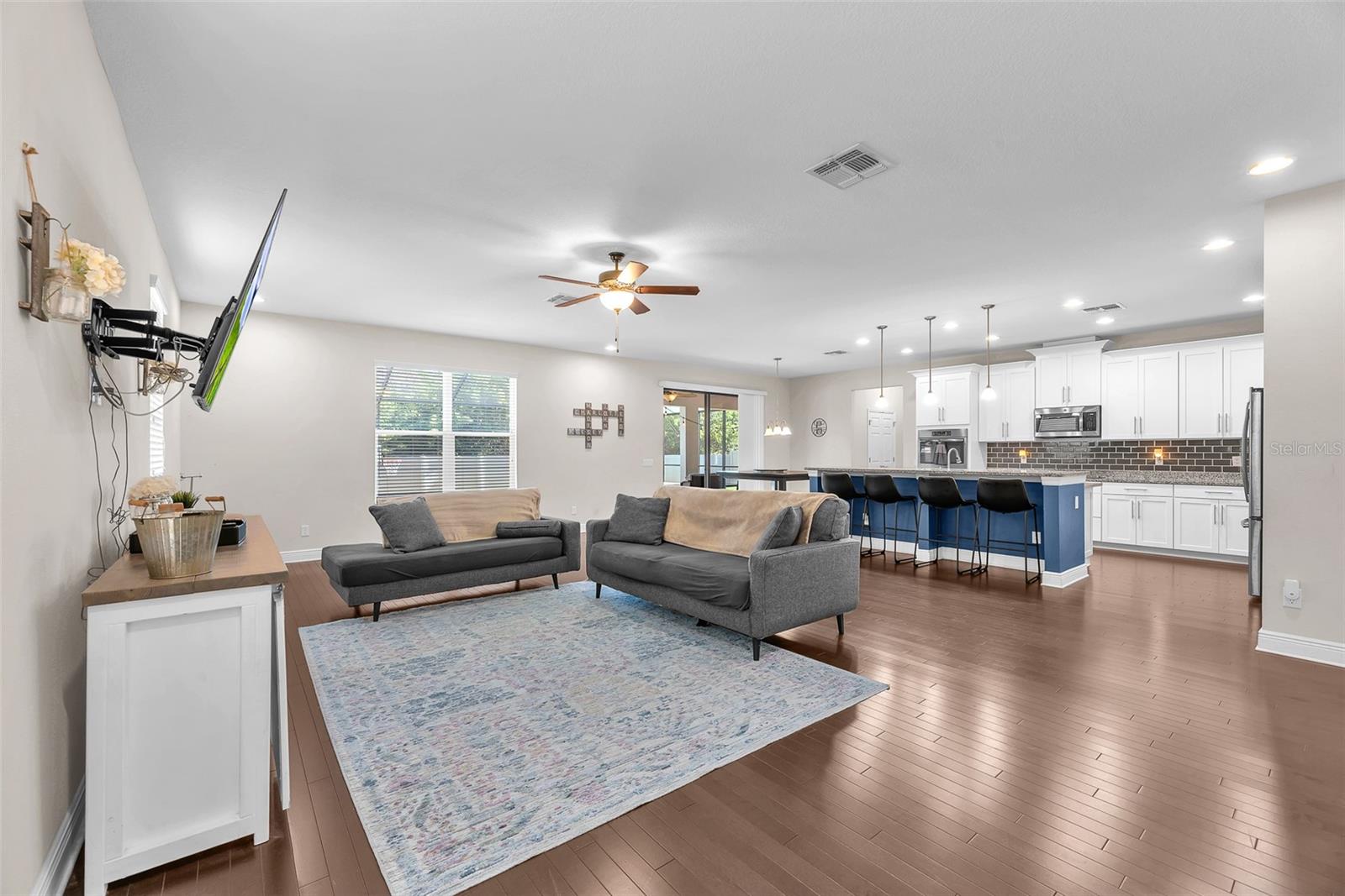 SOUTH COVE SUB PH 4 - Residential