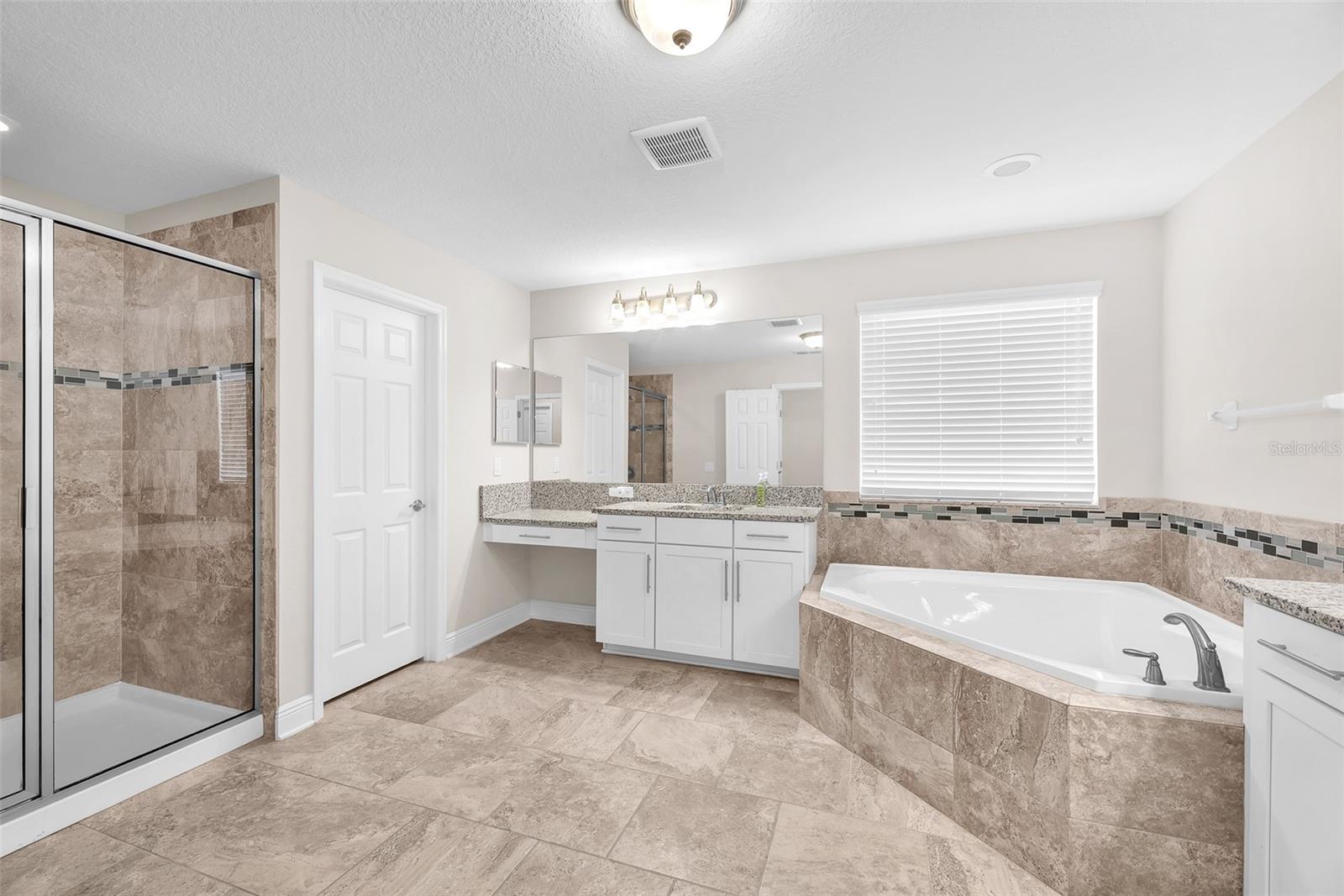 SOUTH COVE SUB PH 4 - Residential