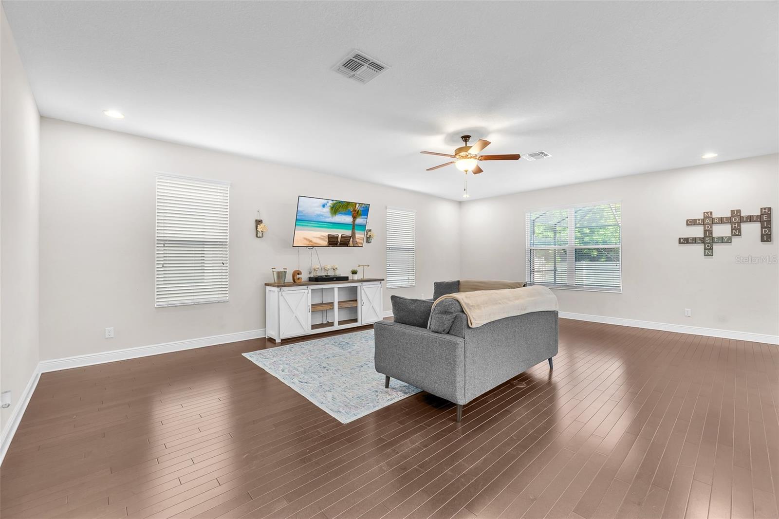 SOUTH COVE SUB PH 4 - Residential