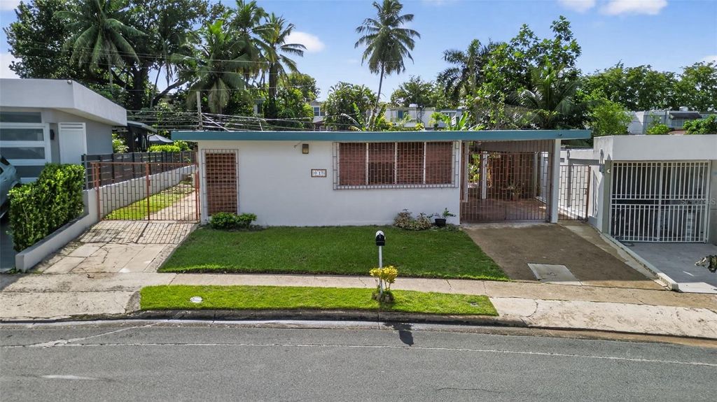 Photo of Mckinley St. Urb. Parkville #17,, Guaynabo, PR 00969 (MLS # PR9117860)