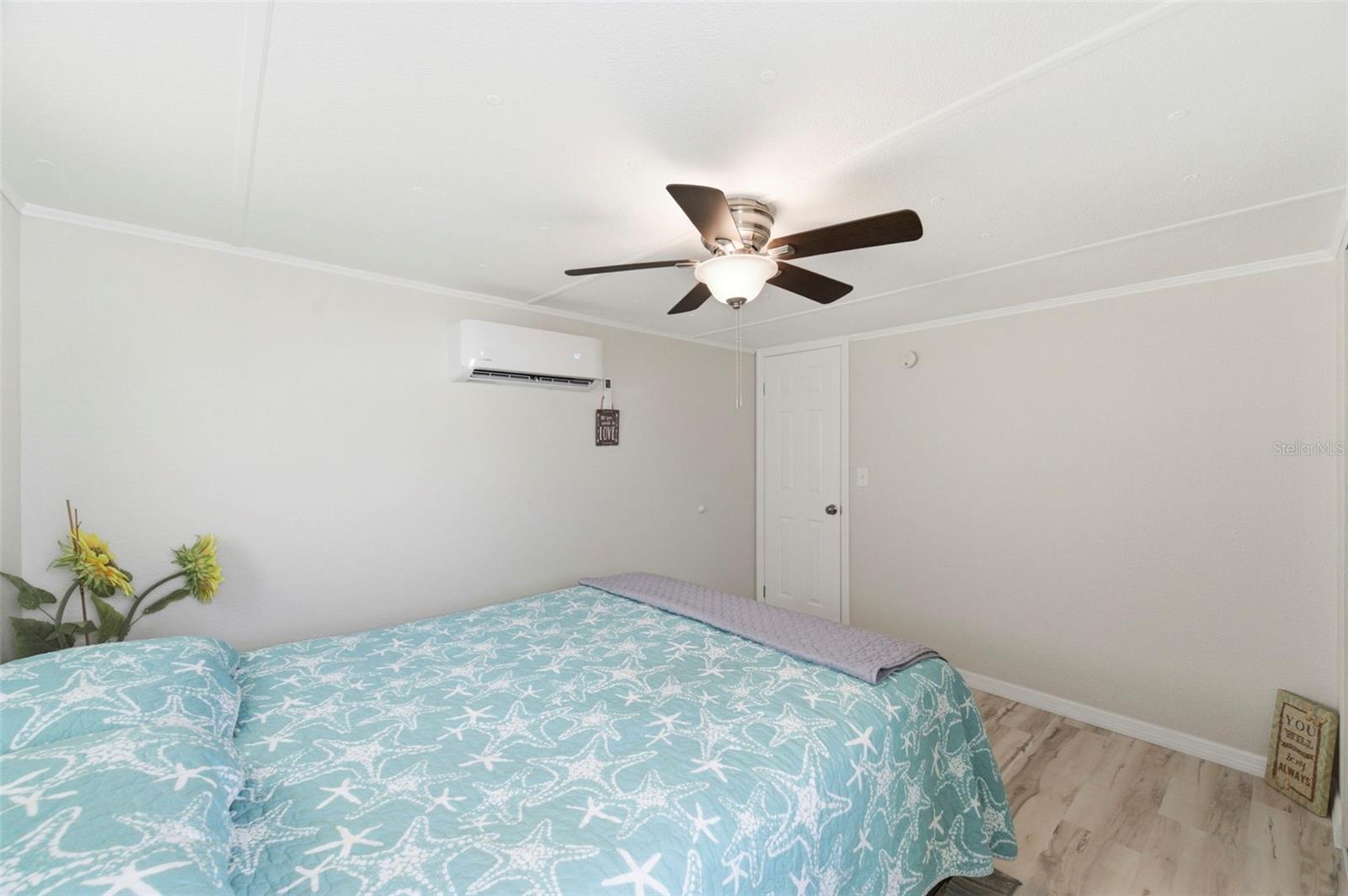 SENATE MANOR - Residential