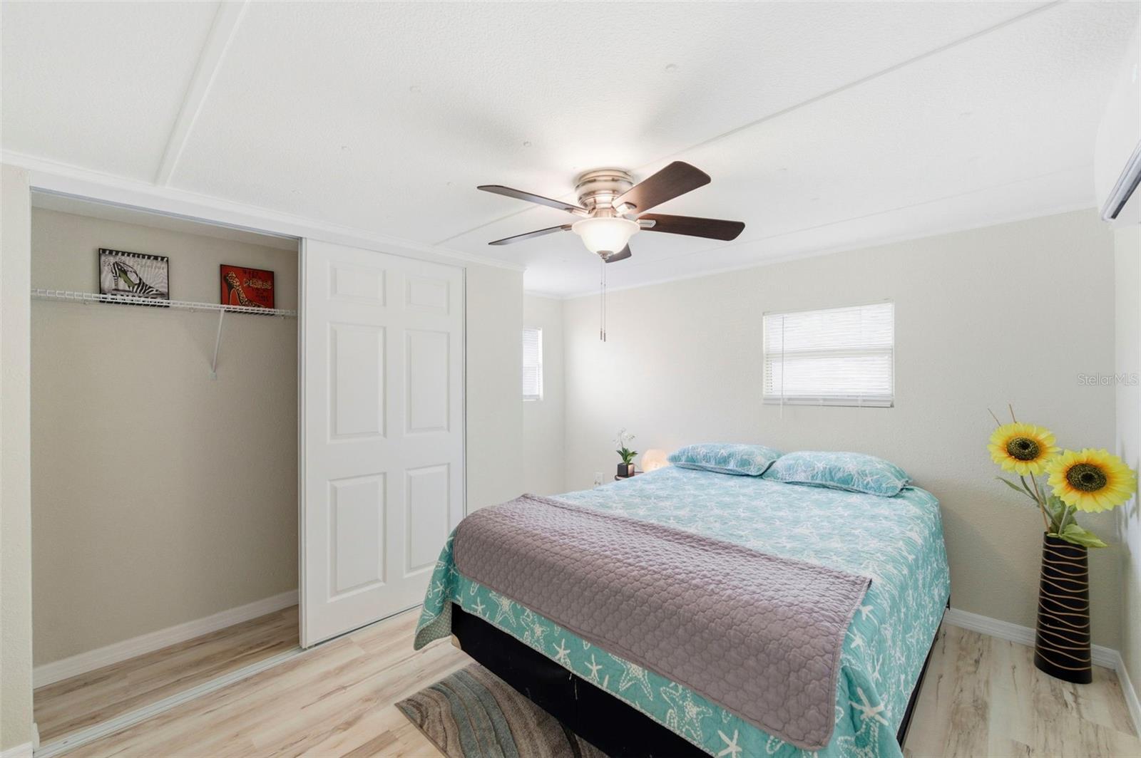 SENATE MANOR - Residential