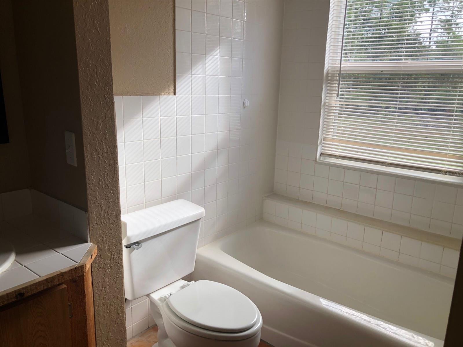 Quail Roost Ranches Unrec 202 - Residential Lease