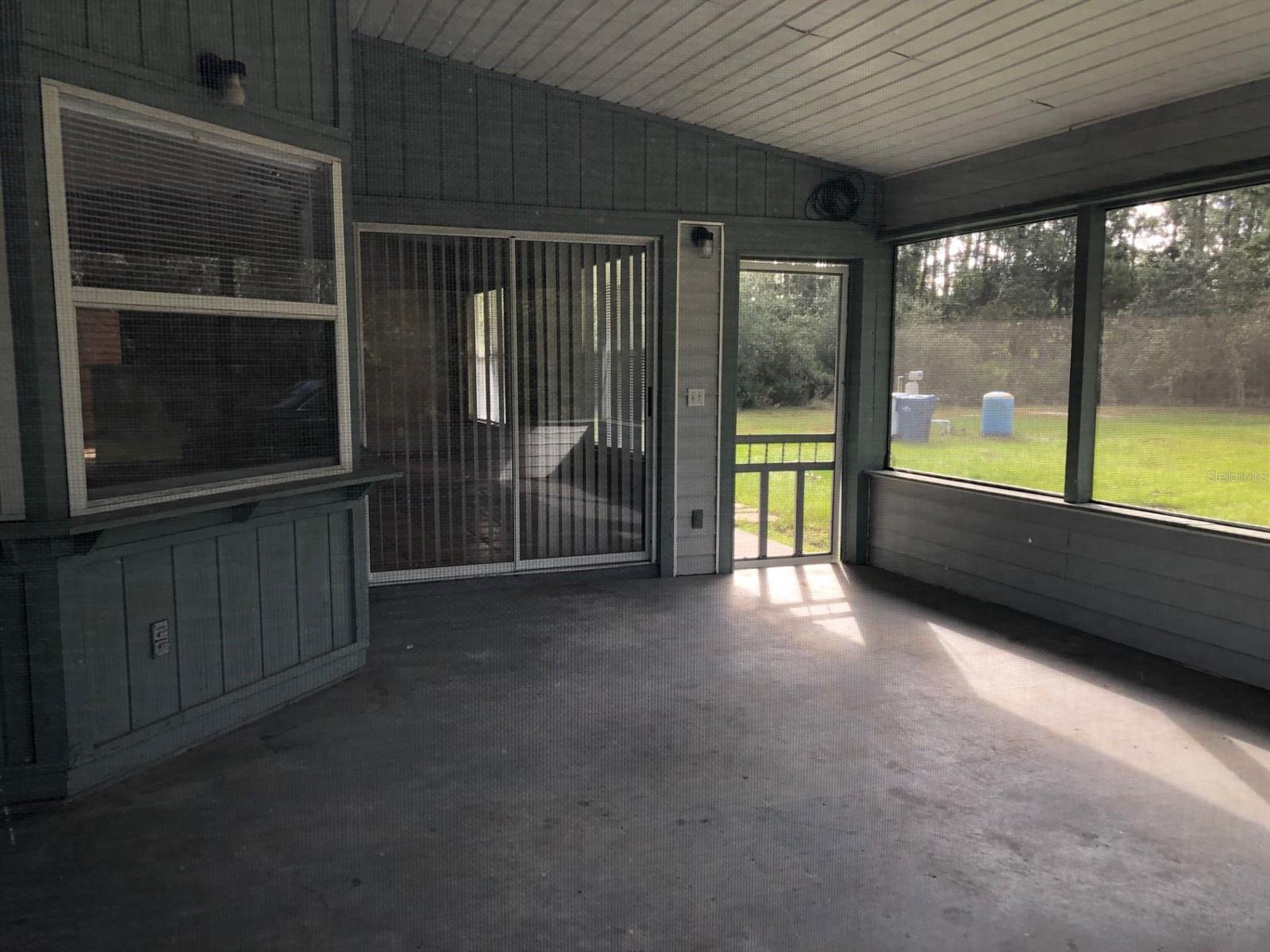 Quail Roost Ranches Unrec 202 - Residential Lease