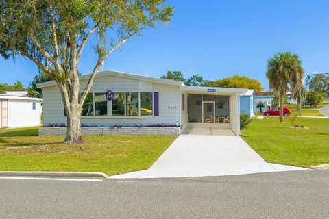 Photo of 9303 Highpoint Boulevard, Brooksville, FL 34613 (MLS # W7879033)