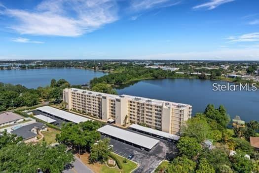 SPRING LAKE TOWERS - Residential