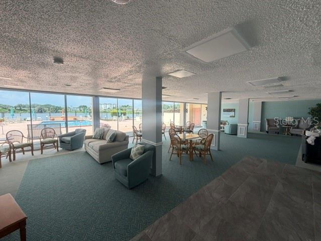 SPRING LAKE TOWERS - Residential