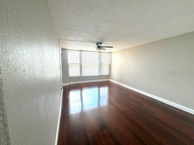 SPRING LAKE TOWERS - Residential