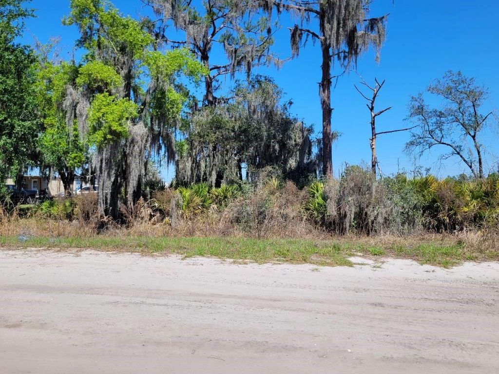 Photo of 0 Greyhound Avenue, Lake Wales, FL 33859 (MLS # OM721256)