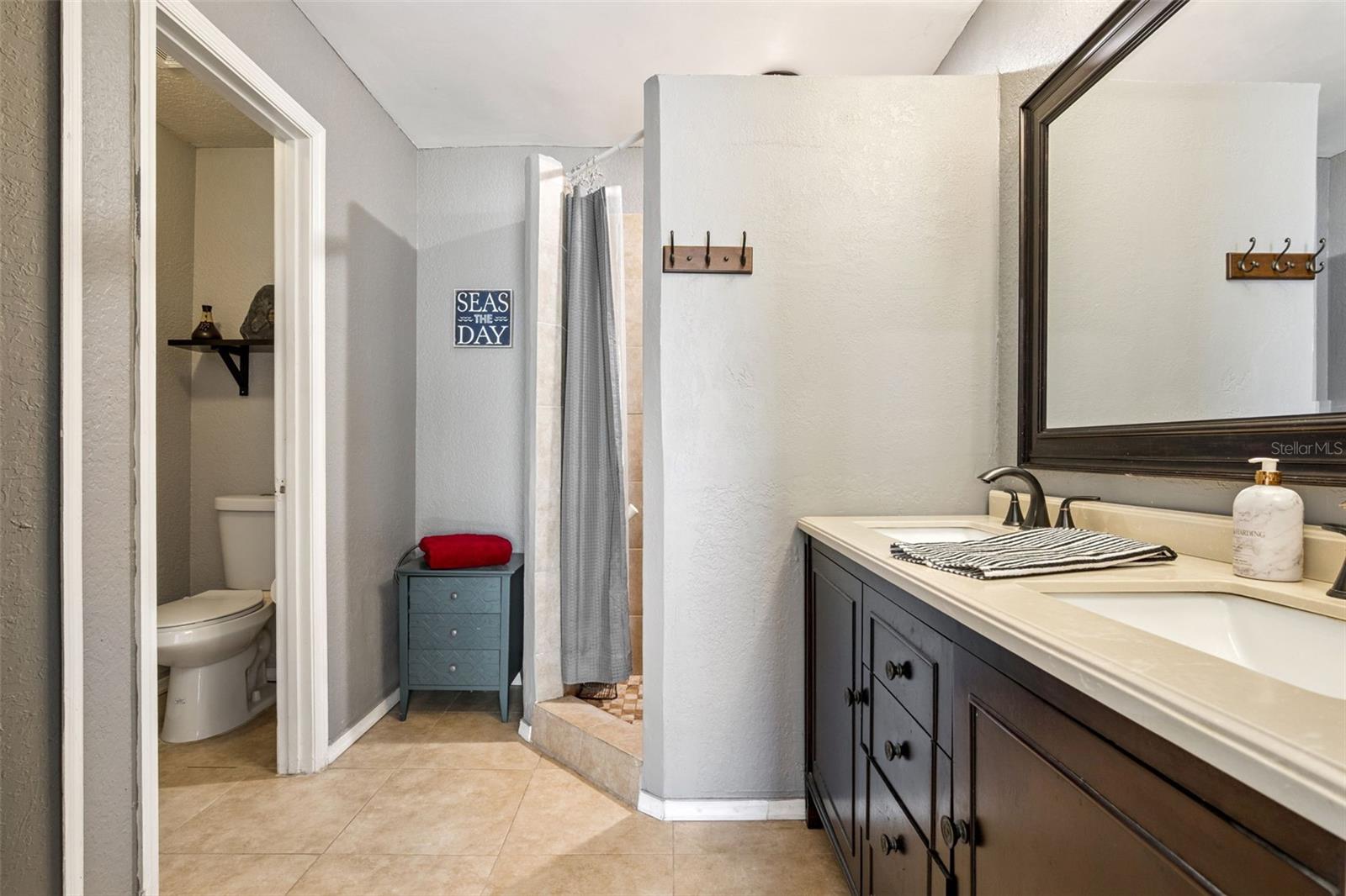 PARKVIEW VILLAGE - Residential