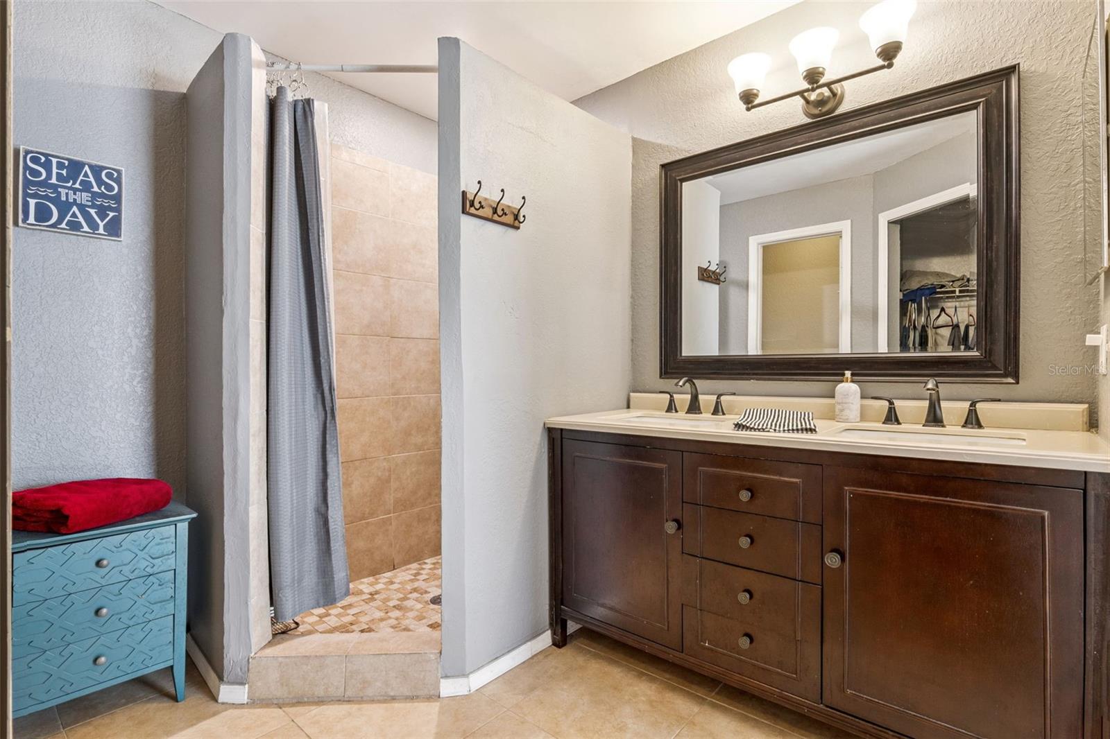 PARKVIEW VILLAGE - Residential