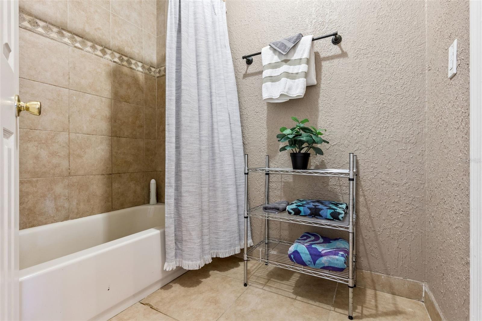 PARKVIEW VILLAGE - Residential