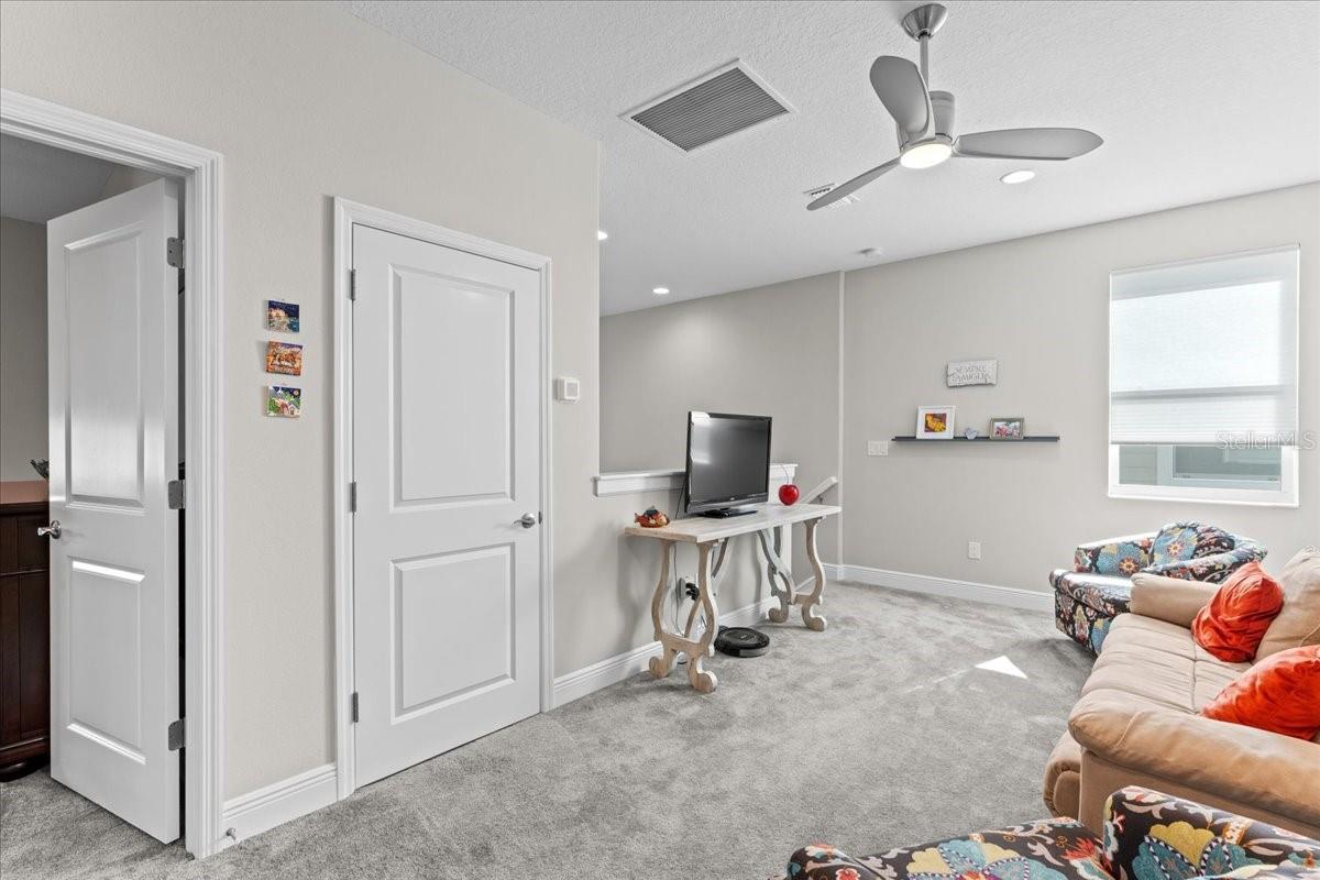 TOWNS AT SPRING LAKE - Residential