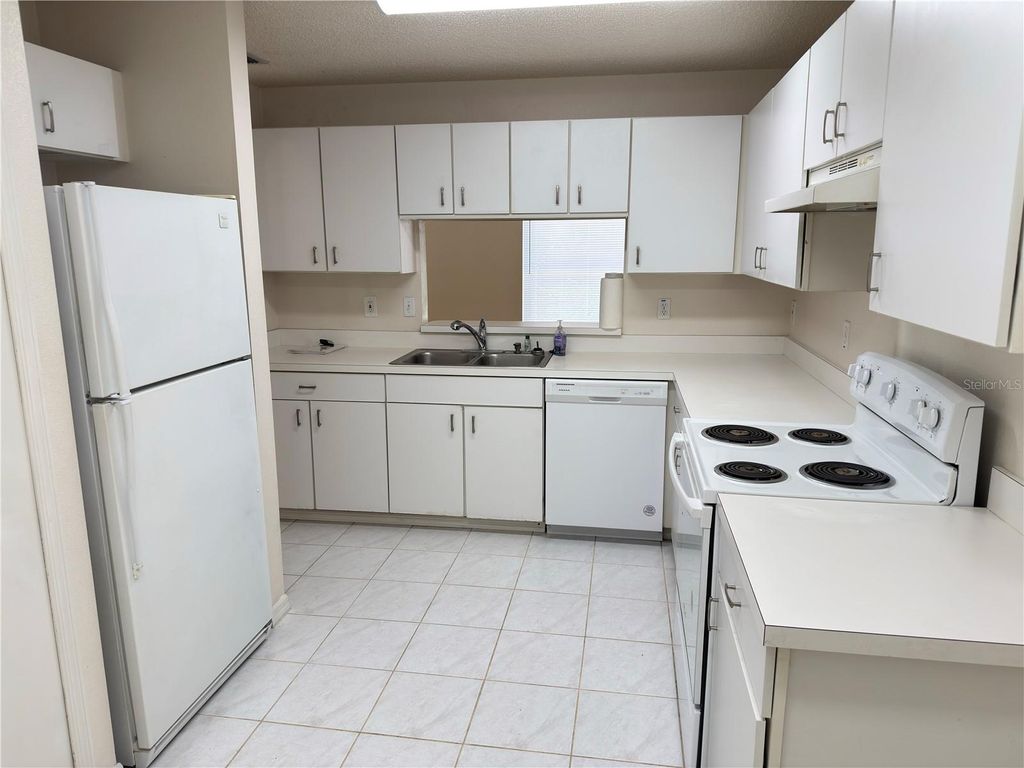 Photo of 3827 Doune Way, Clermont, FL 34711 (MLS # G5106956)