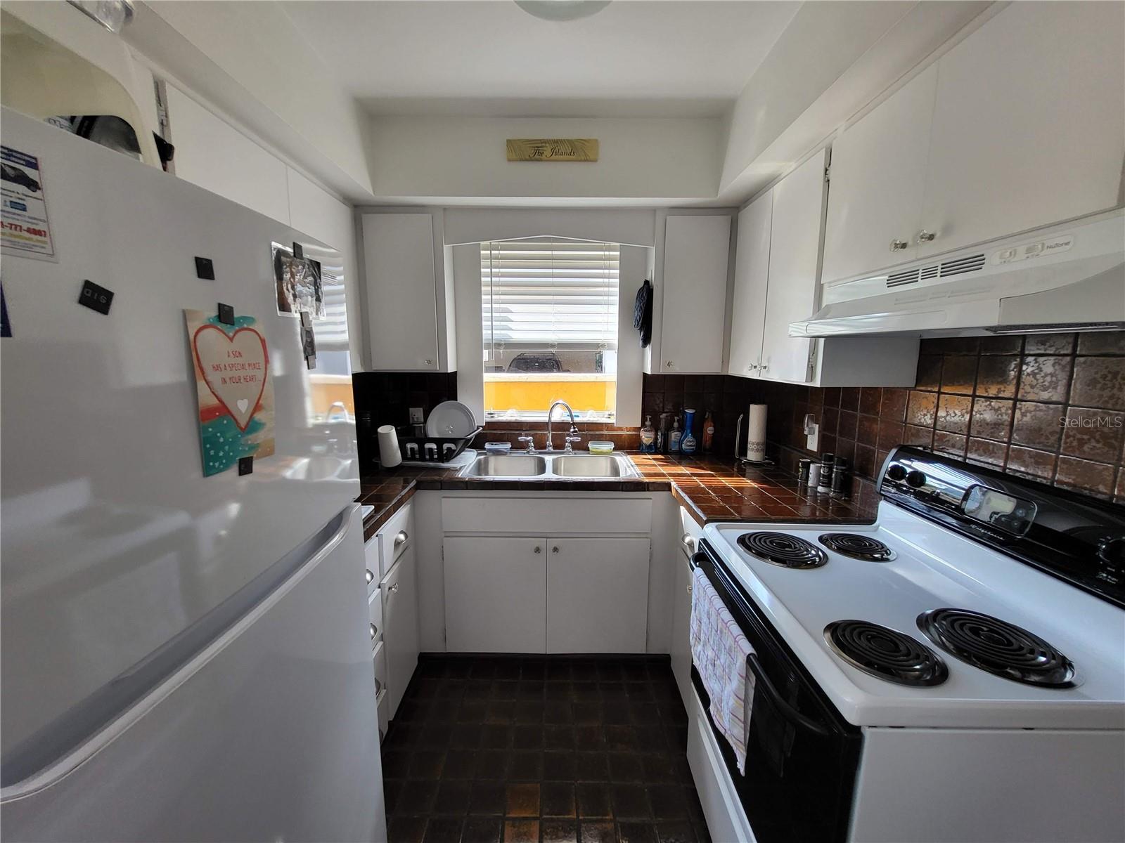 POS SUB OF BLKS G & H - Residential Income