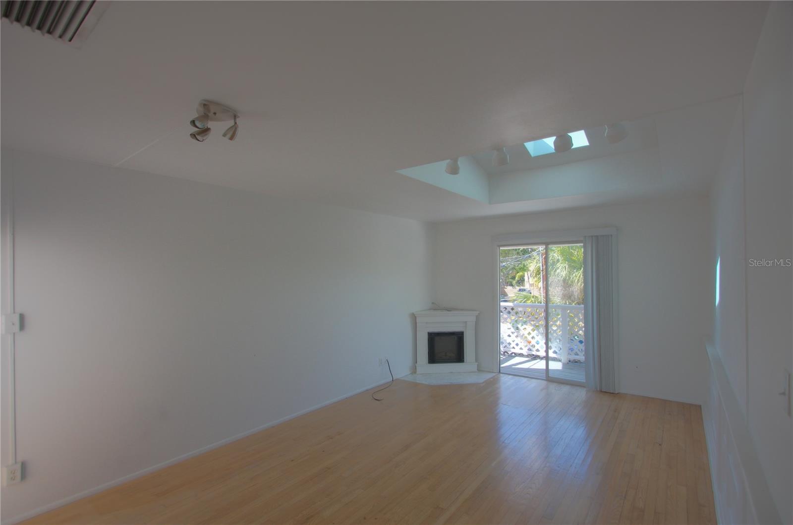 POS SUB OF BLKS G & H - Residential Income