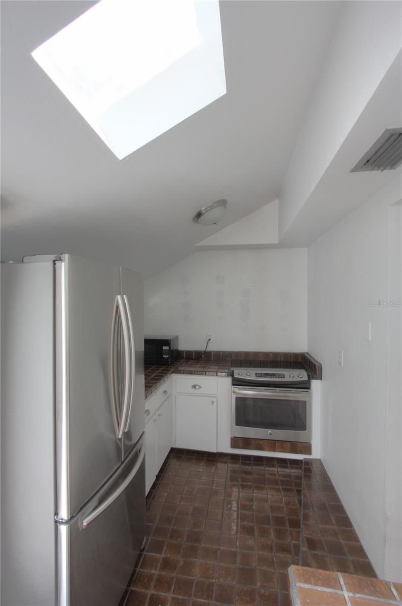 POS SUB OF BLKS G & H - Residential Income