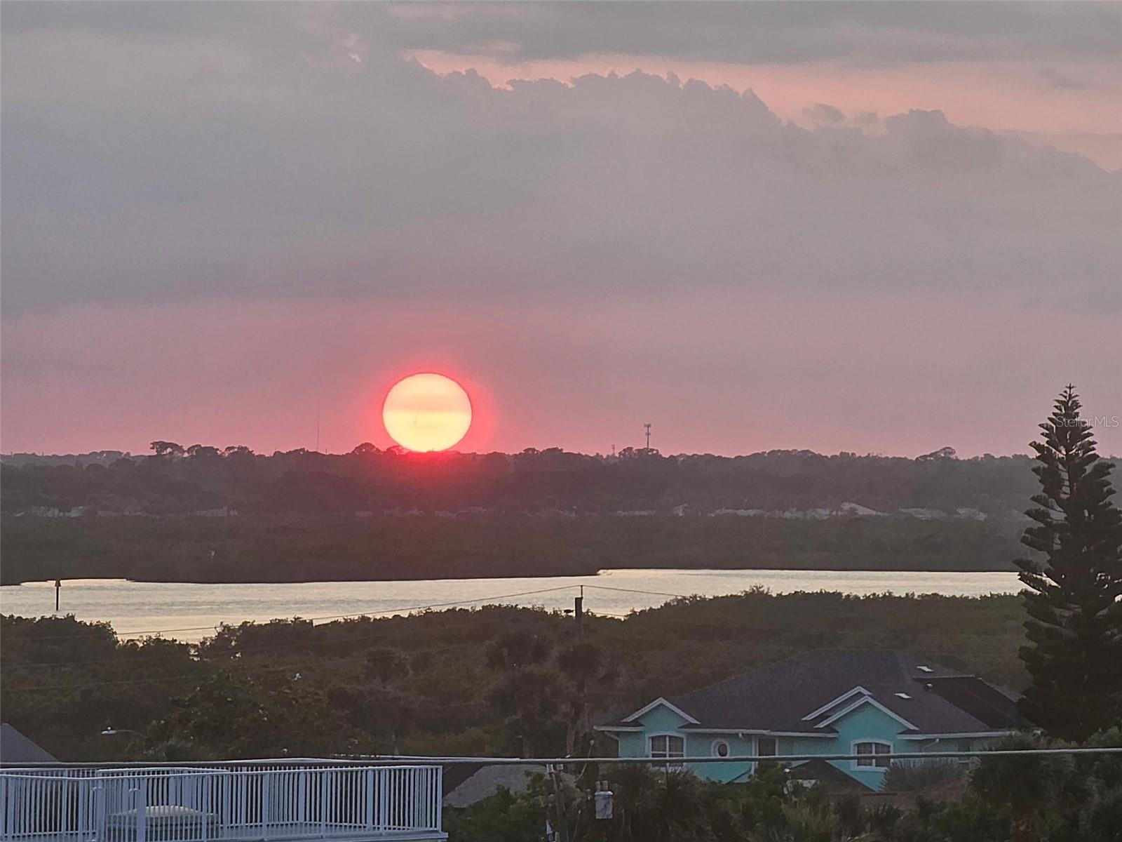 TOWERS AT PONCE INLET TOWER 01 CONDO - Residential
