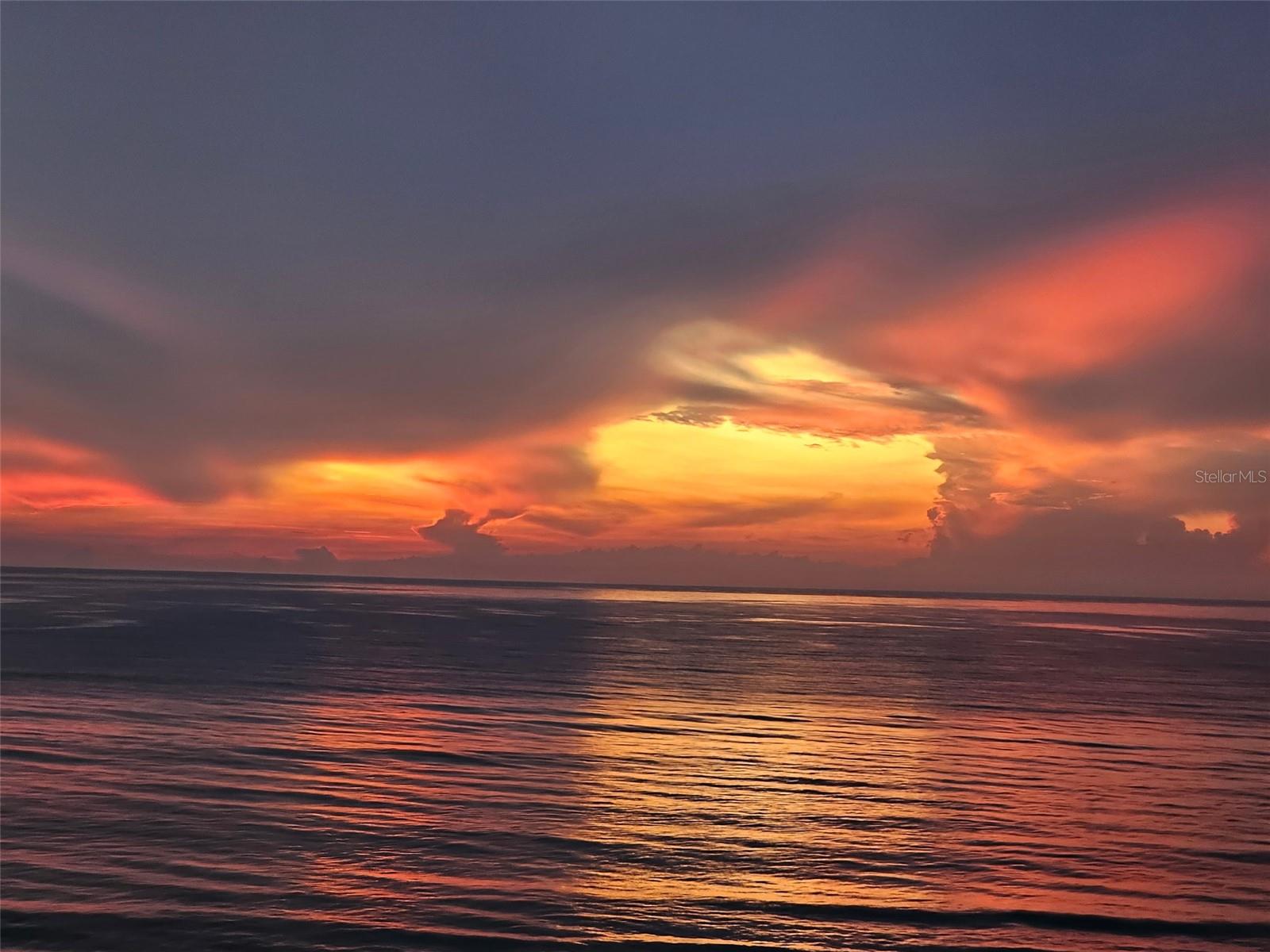 TOWERS AT PONCE INLET TOWER 01 CONDO - Residential