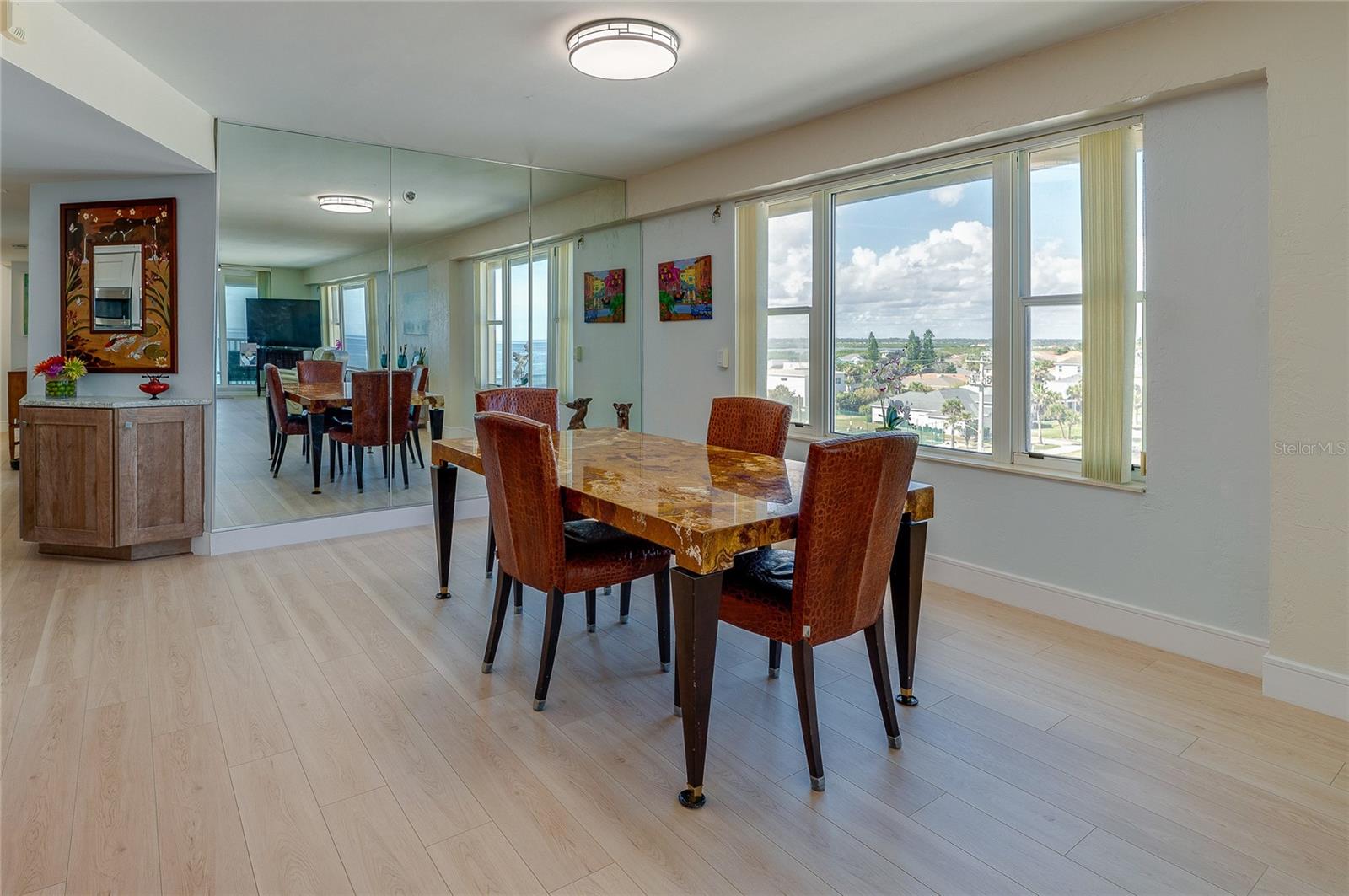 TOWERS AT PONCE INLET TOWER 01 CONDO - Residential