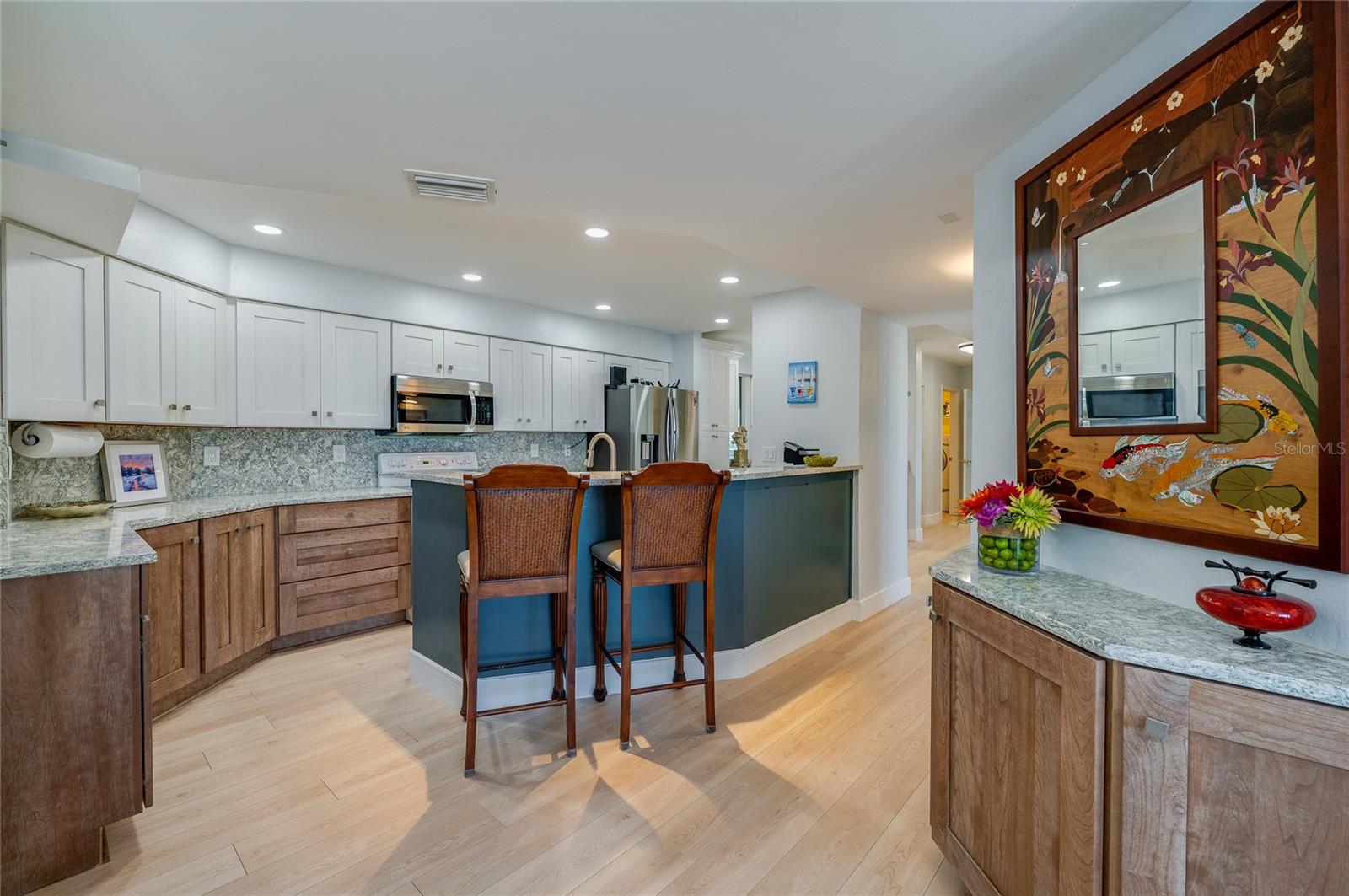 TOWERS AT PONCE INLET TOWER 01 CONDO - Residential