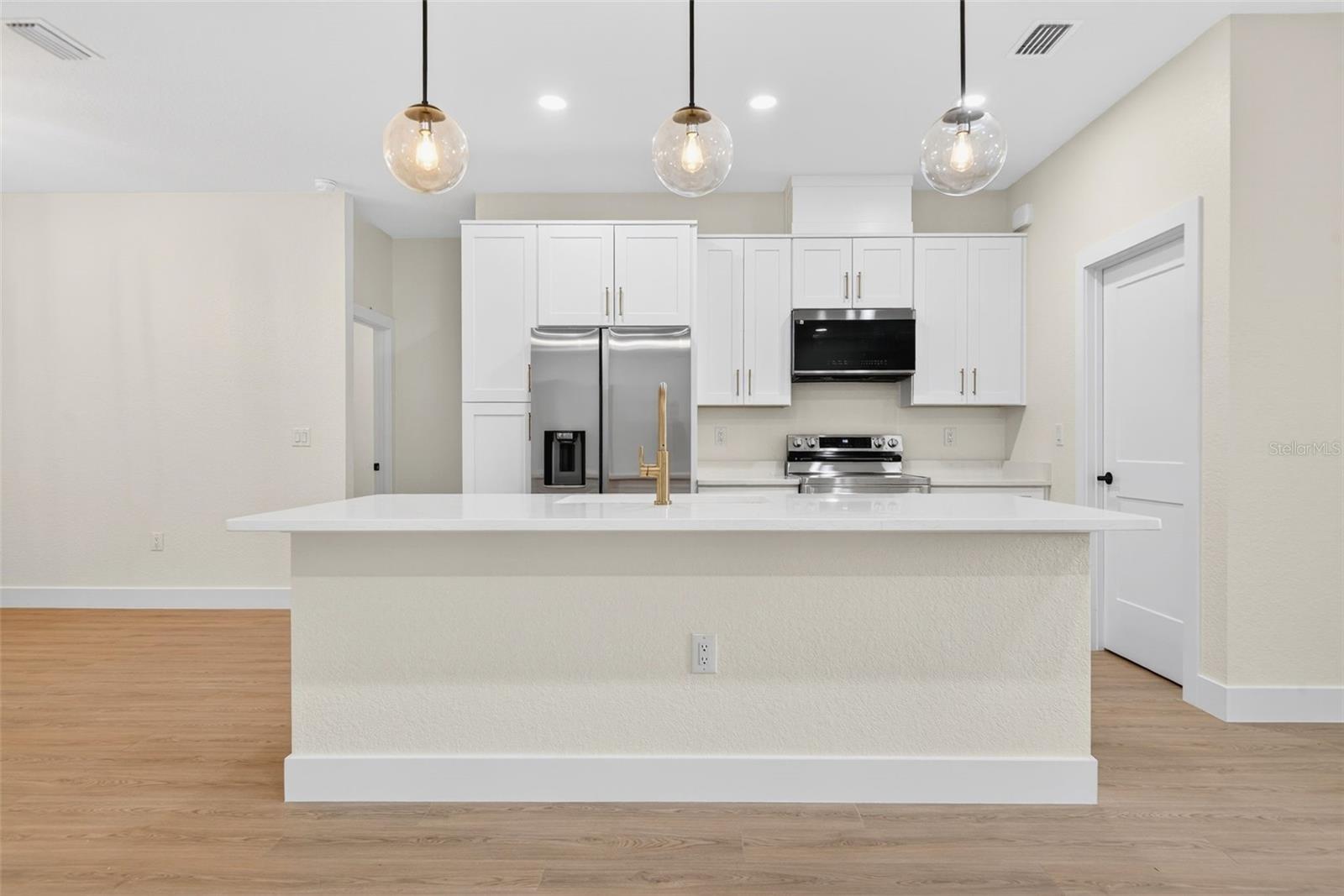 1548 - PORT CHARLOTTE SUB 17 - Residential