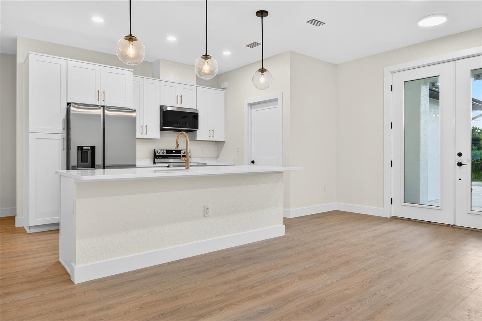1548 - PORT CHARLOTTE SUB 17 - Residential