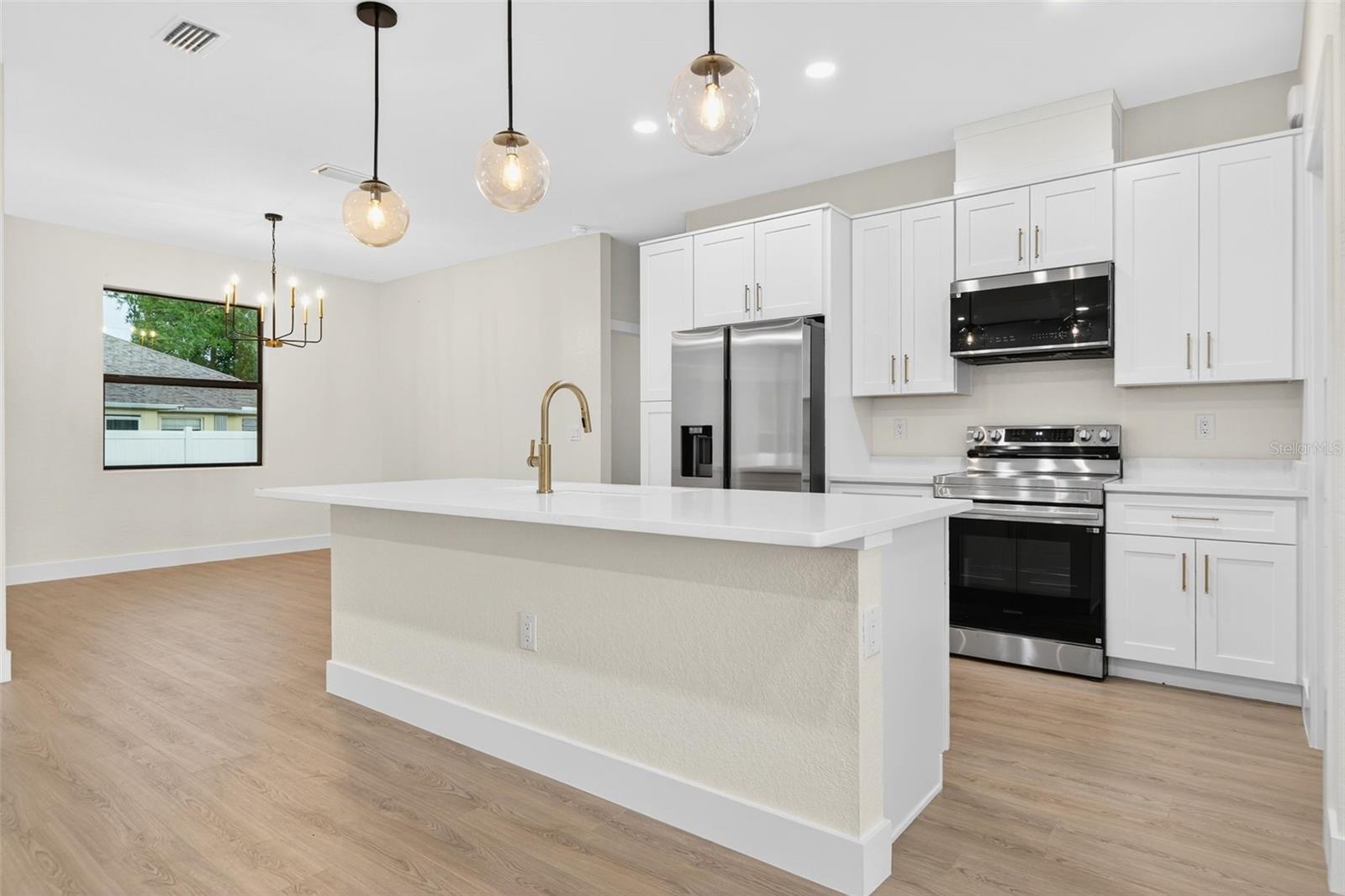 1548 - PORT CHARLOTTE SUB 17 - Residential