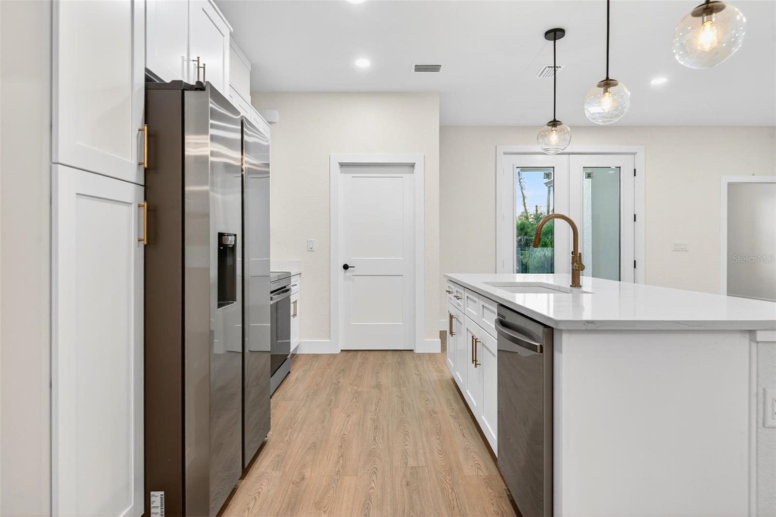 1548 - PORT CHARLOTTE SUB 17 - Residential