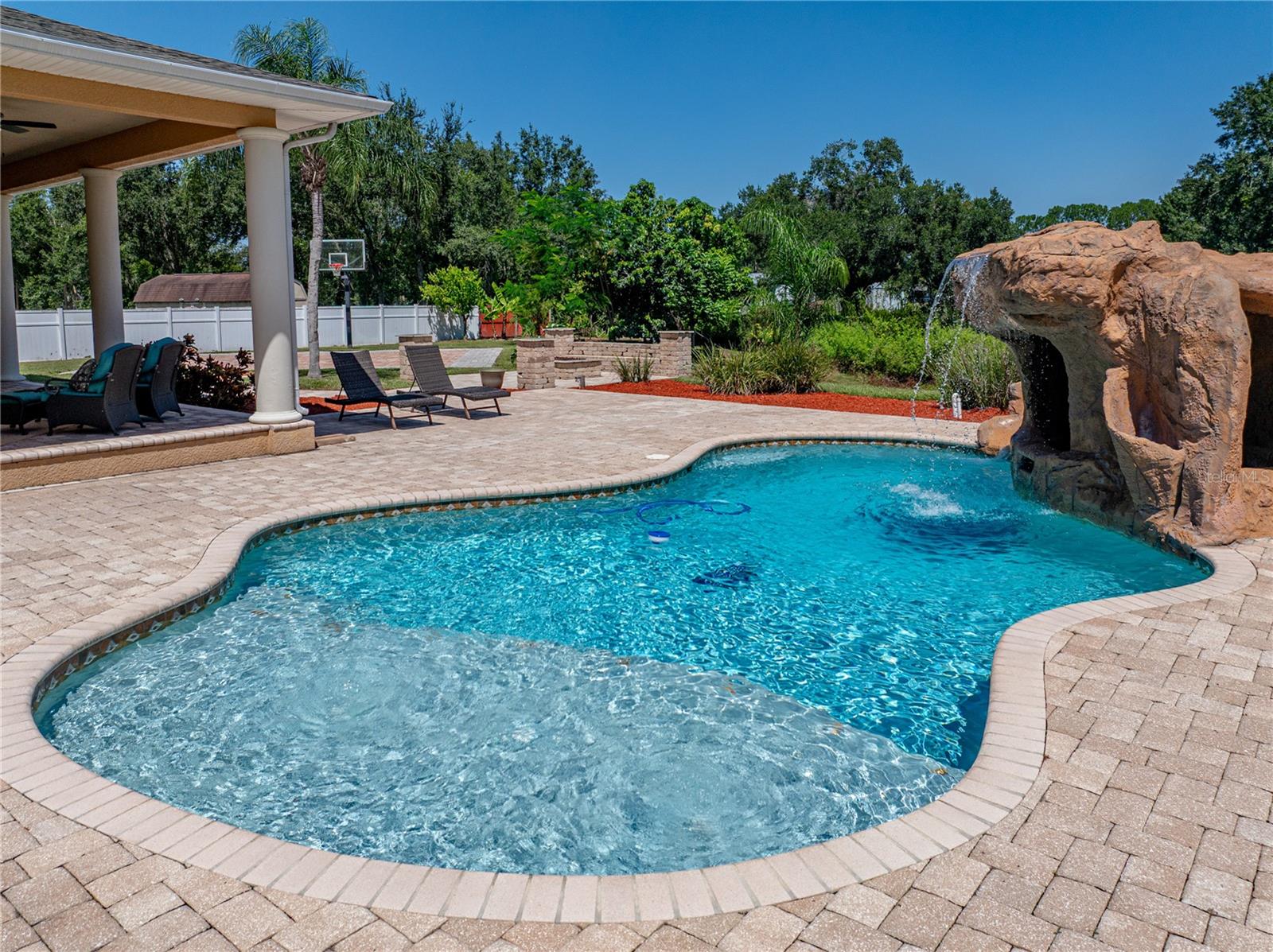 FOX RIDGE - Residential