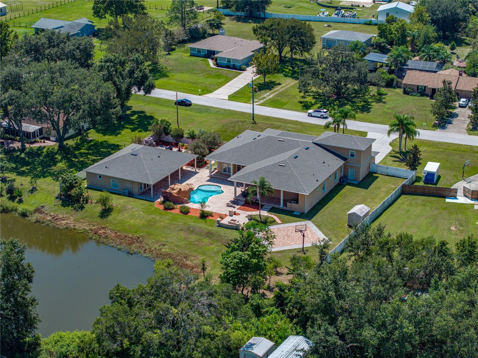 FOX RIDGE - Residential