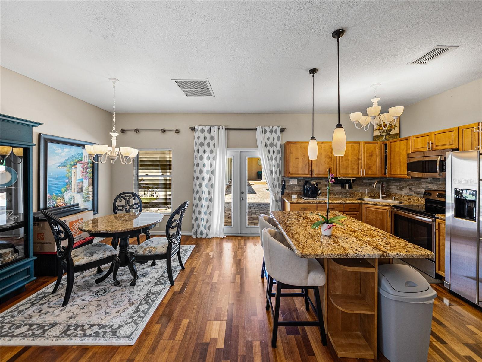 FOX RIDGE - Residential