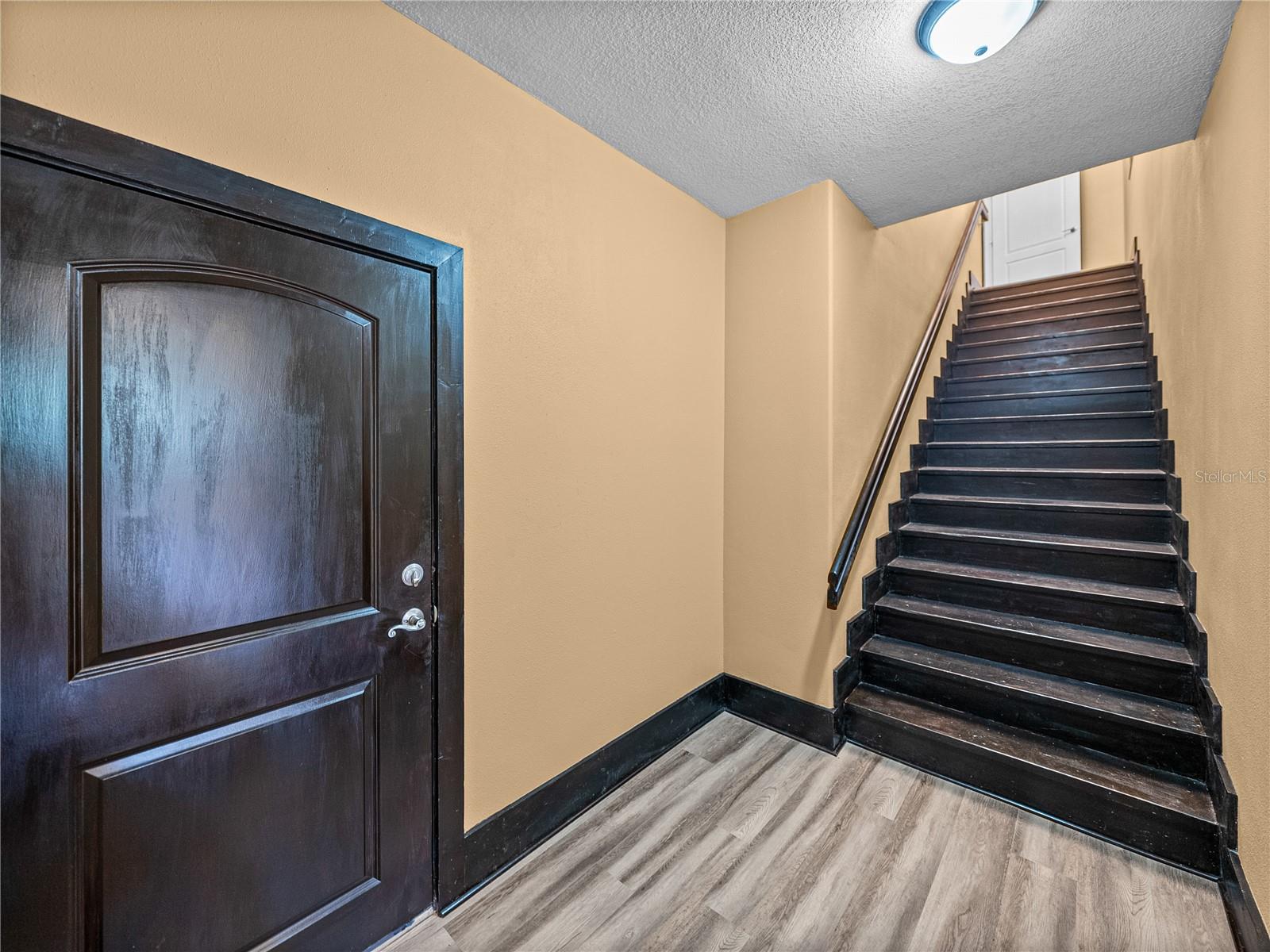 FOX RIDGE - Residential