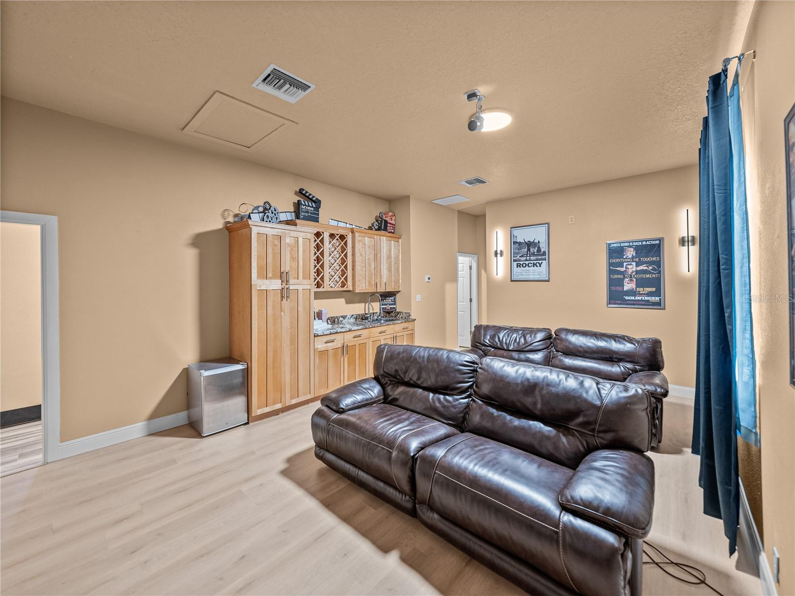 FOX RIDGE - Residential