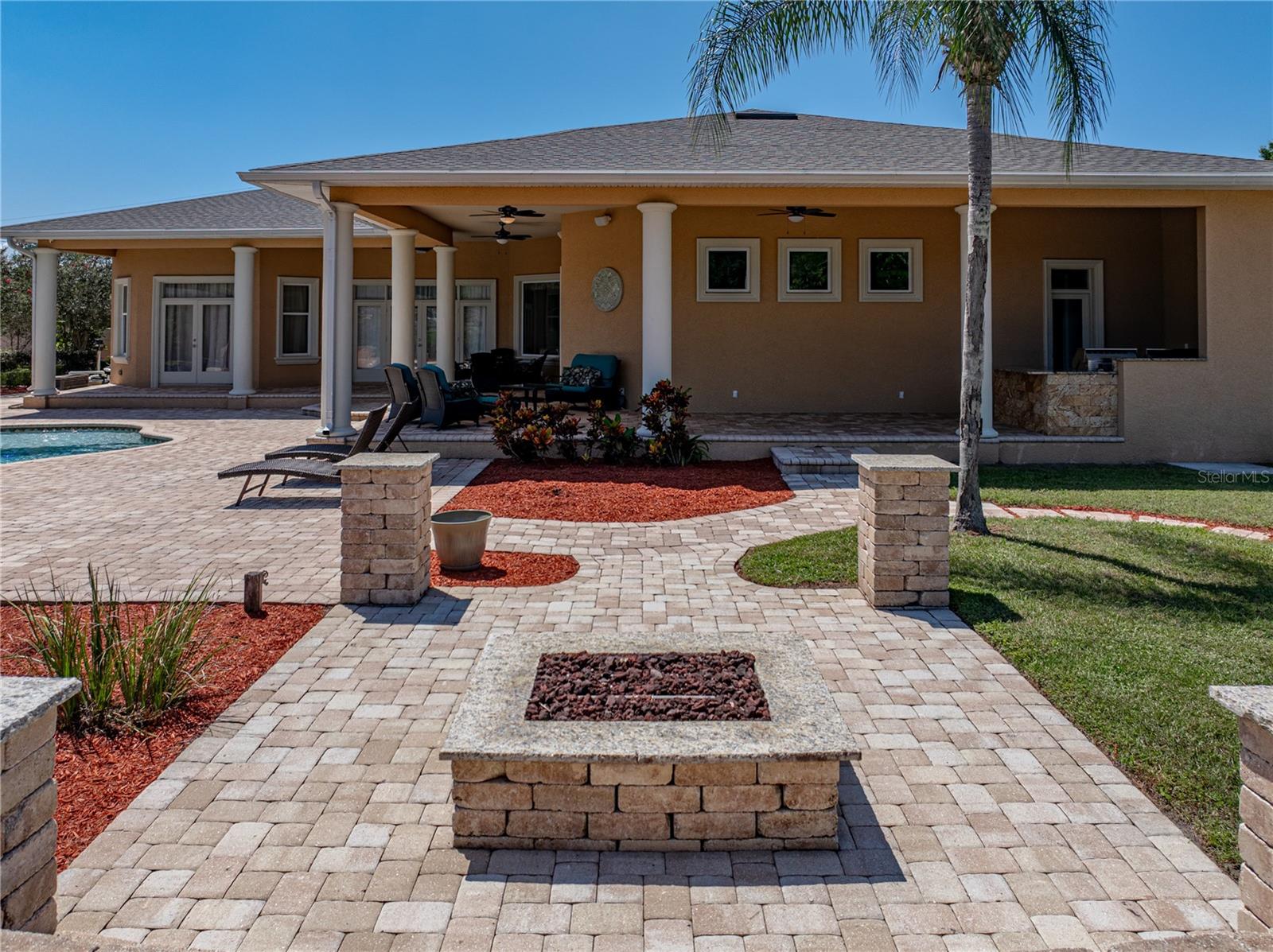 FOX RIDGE - Residential