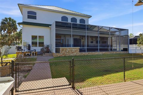 Tiny photo for 300 NW 12th Avenue, Crystal River, FL 34428 (MLS # G5109213)