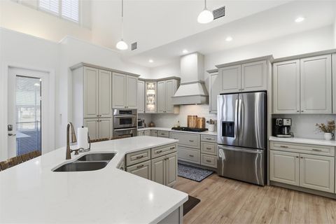 Tiny photo for 300 NW 12th Avenue, Crystal River, FL 34428 (MLS # G5109213)