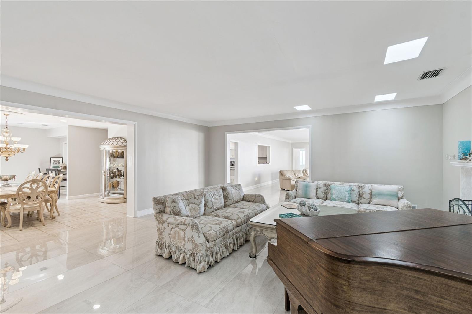 BELLEAIR BEACH UNIT 1 UNREC - Residential