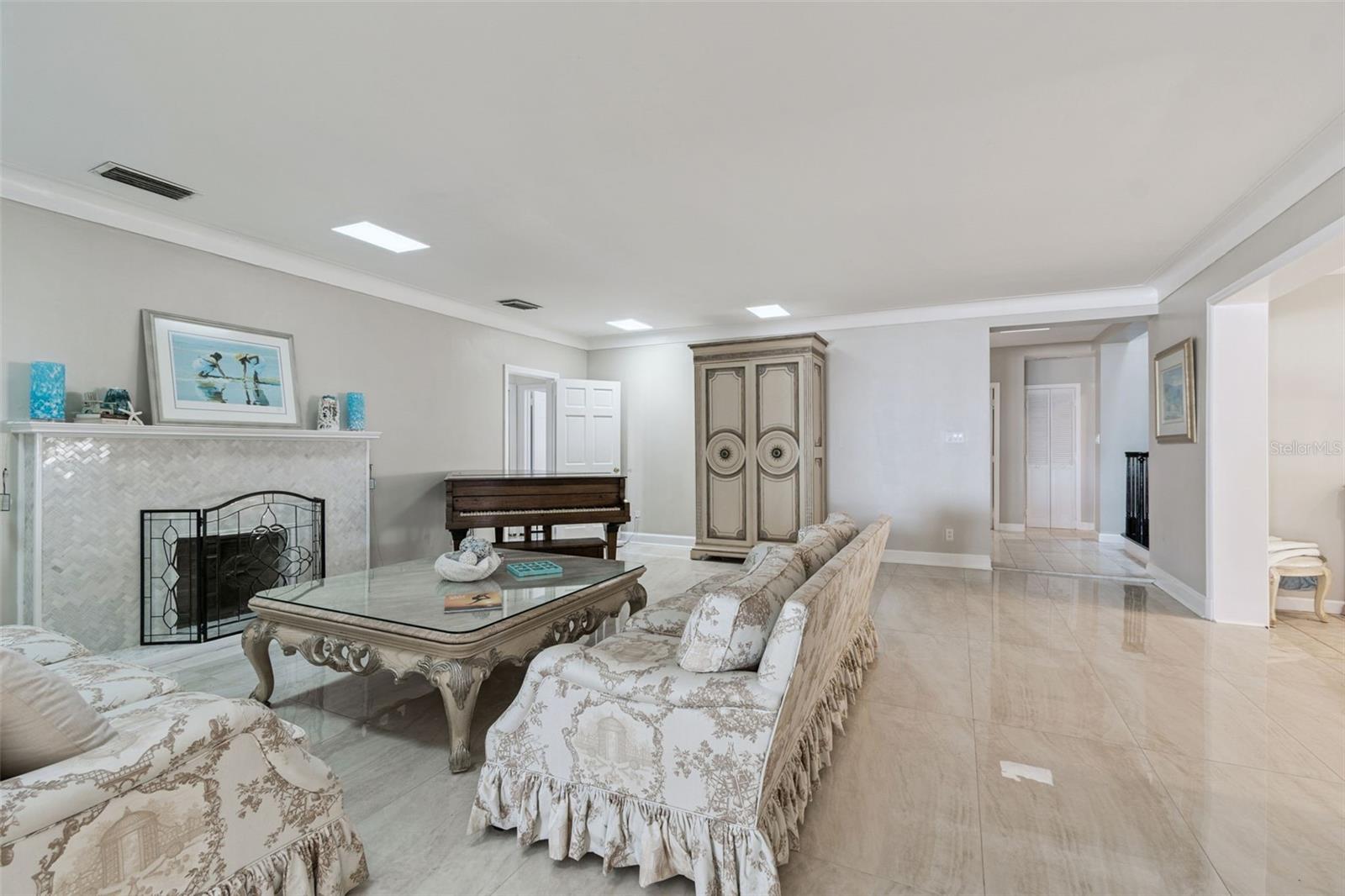 BELLEAIR BEACH UNIT 1 UNREC - Residential