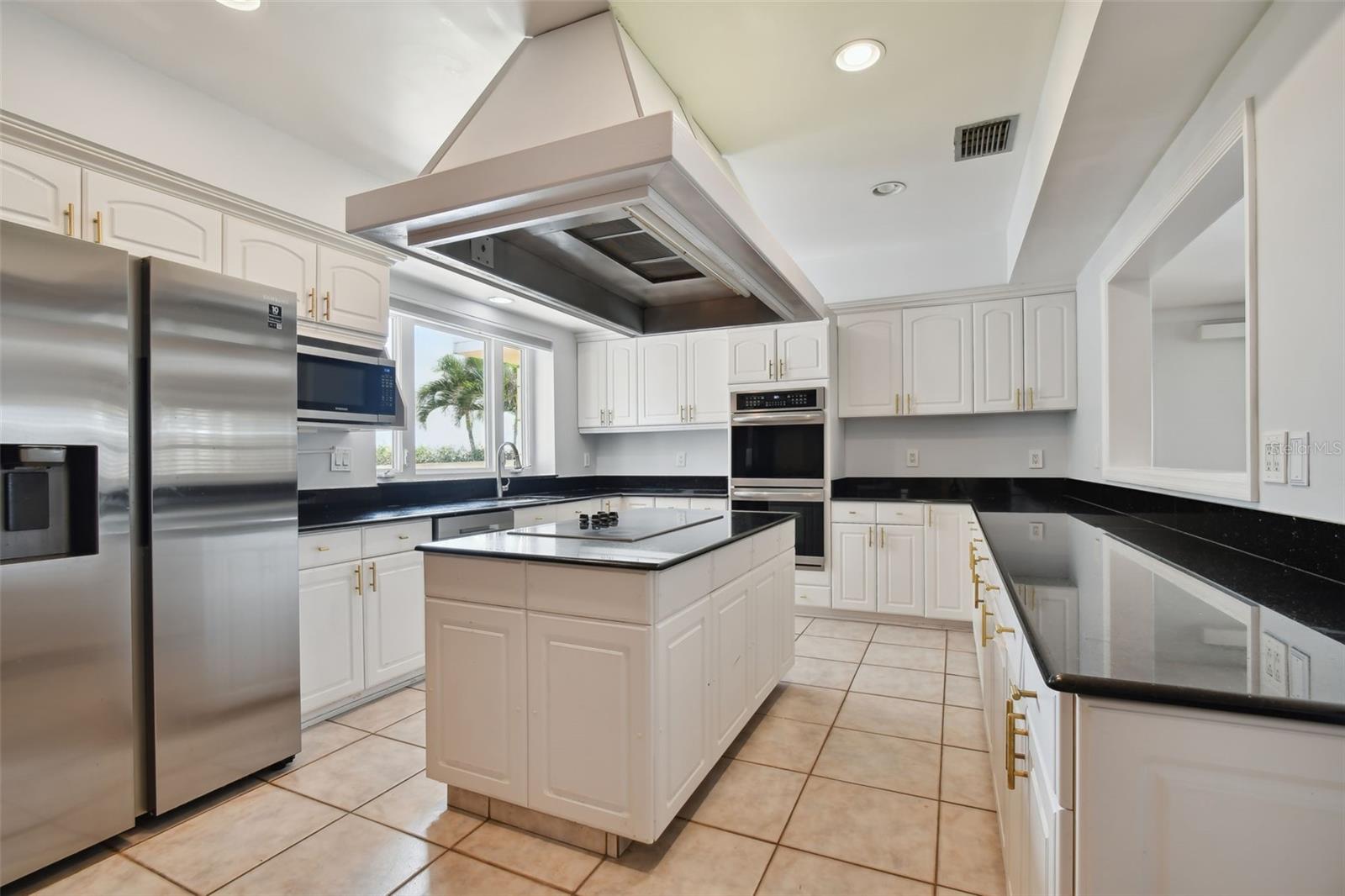 BELLEAIR BEACH UNIT 1 UNREC - Residential