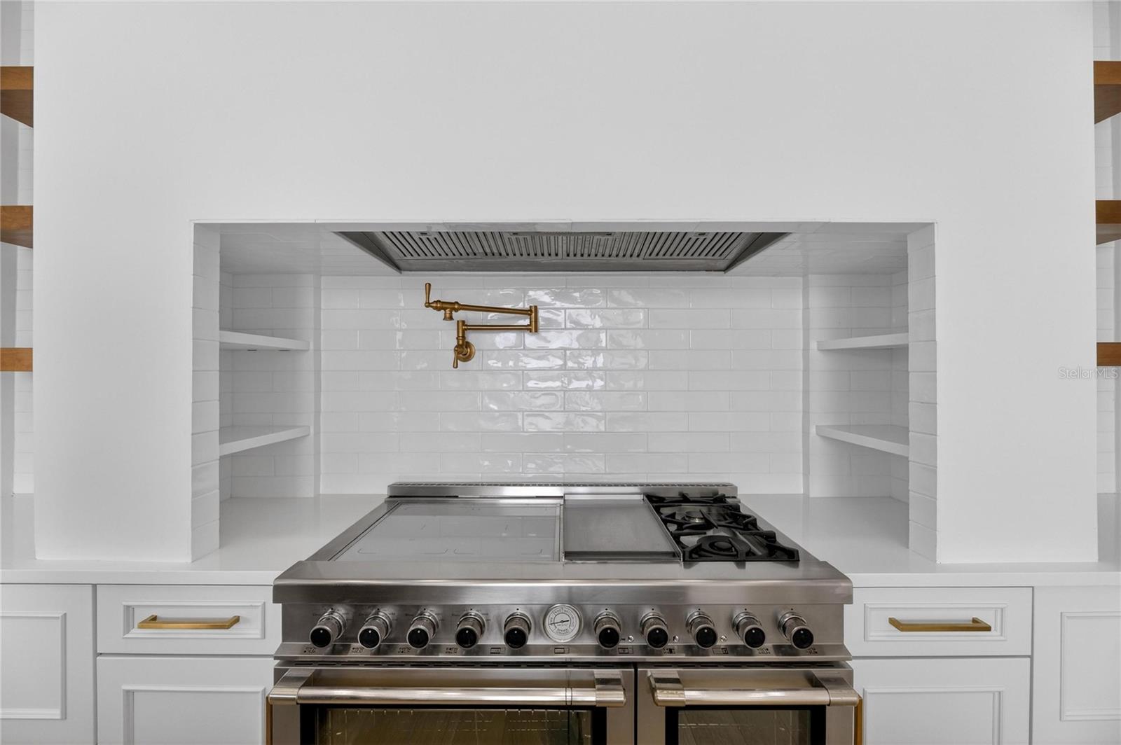 MIRABAY PH 2A-3 - Residential Lease